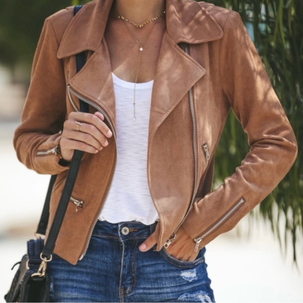 Like New VICI Suede Cropped Moto Jacket - Tan - Size Small